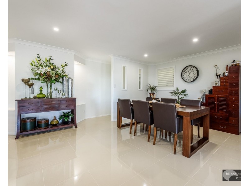 13 Jesmond Road, Helensvale QLD 4212