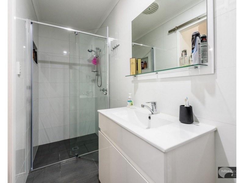 13 Jesmond Road, Helensvale QLD 4212