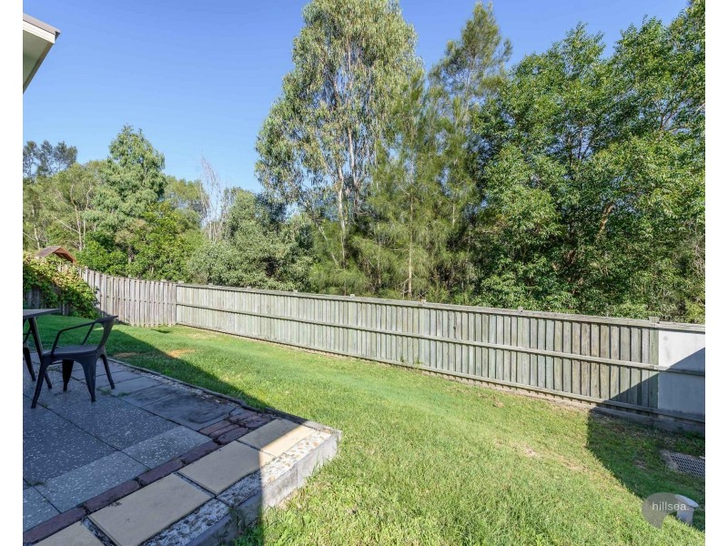 8 Alford Lane, Pacific Pines QLD 4211