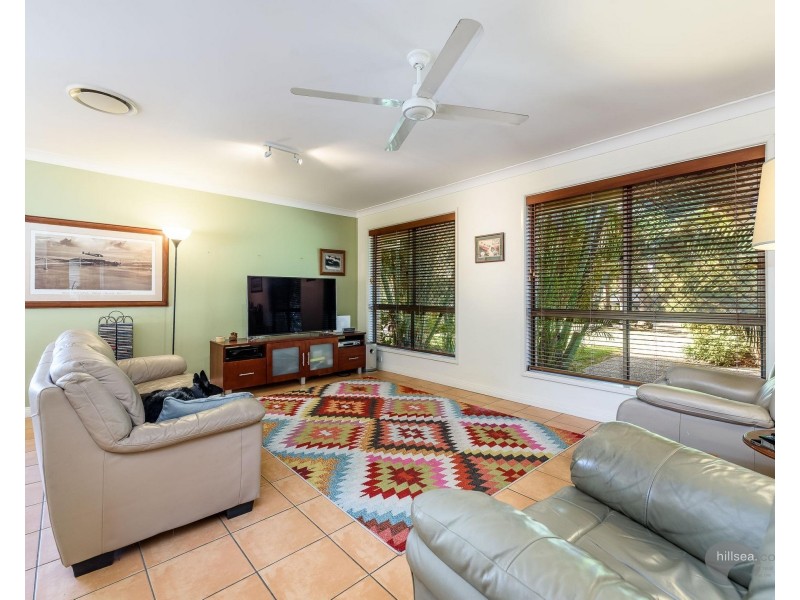 8 Derwent Avenue, Helensvale QLD 4212