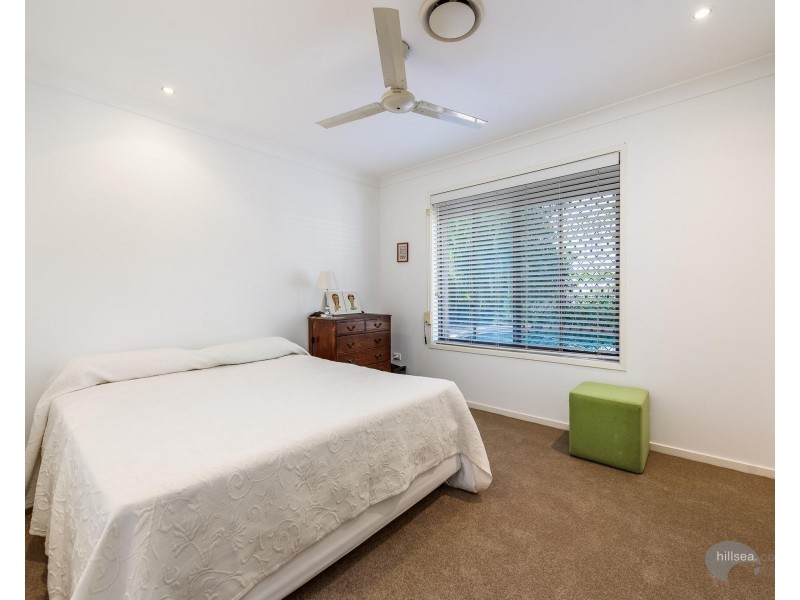 8 Derwent Avenue, Helensvale QLD 4212