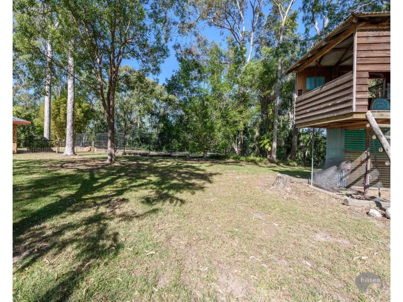 8 Derwent Avenue, Helensvale QLD 4212