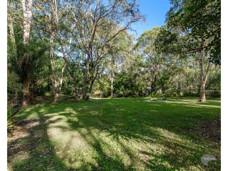 8 Derwent Avenue, Helensvale QLD 4212