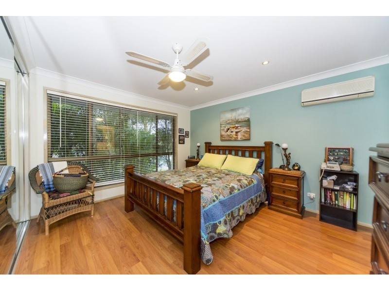 11 Tambo Court, Helensvale QLD 4212