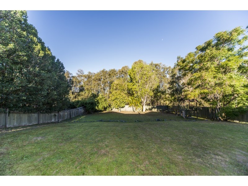 15 Corringle Close, Helensvale QLD 4212