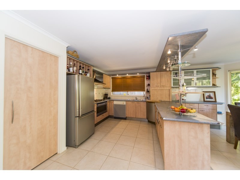 15 Corringle Close, Helensvale QLD 4212