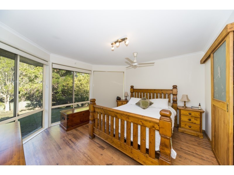 15 Corringle Close, Helensvale QLD 4212