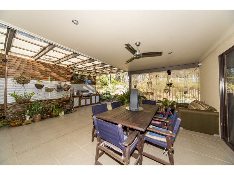 31 Warrego Way, Helensvale QLD 4212