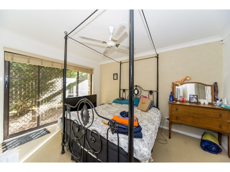 31 Warrego Way, Helensvale QLD 4212