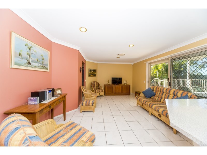 92 Lindfield Road, Helensvale QLD 4212