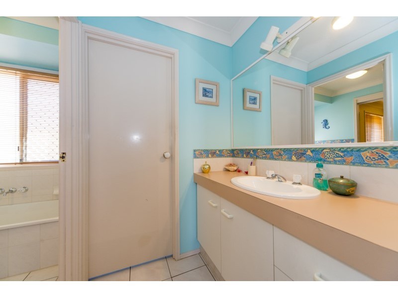 92 Lindfield Road, Helensvale QLD 4212