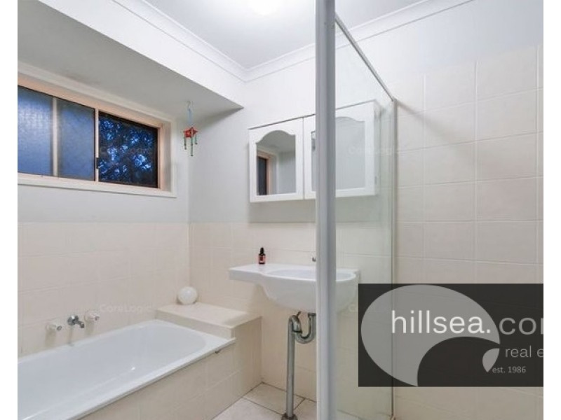 1/24-28 Hollywood Place, Oxenford QLD 4210