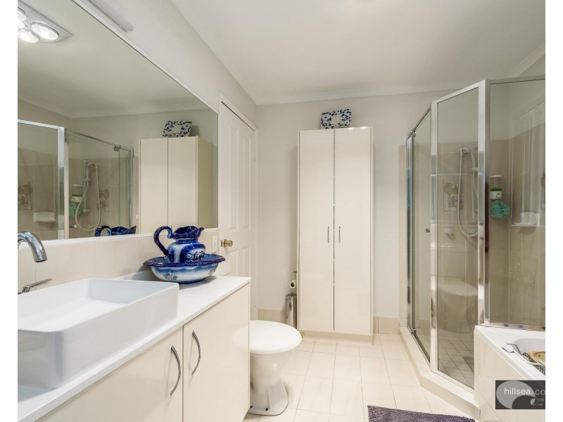 30 Bexley Place, Helensvale QLD 4212