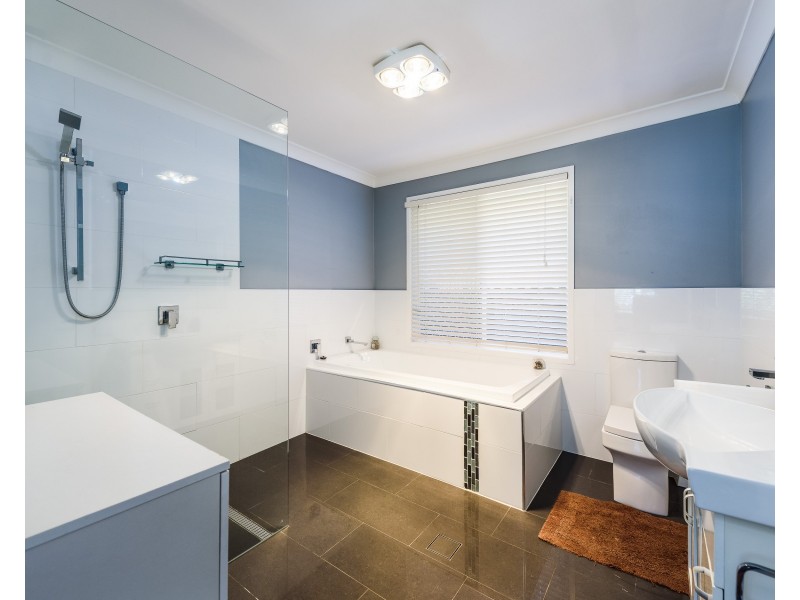 6 Fallow Court, Upper Coomera QLD 4209