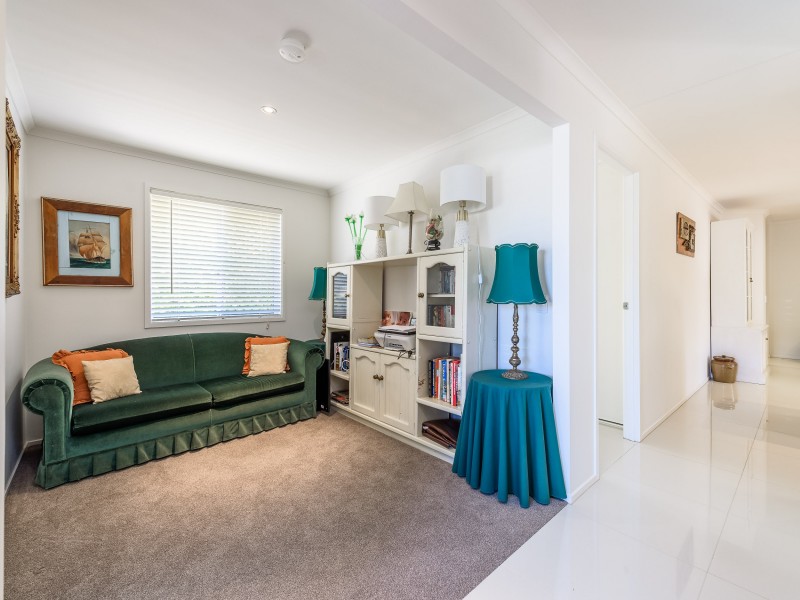 13 Adaminaby Drive, Helensvale QLD 4212