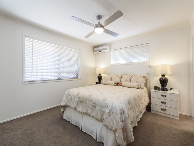 13 Adaminaby Drive, Helensvale QLD 4212