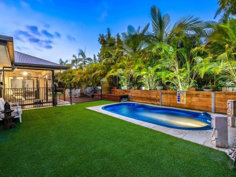 5 Berrimilla Lane, Coomera Waters QLD 4209