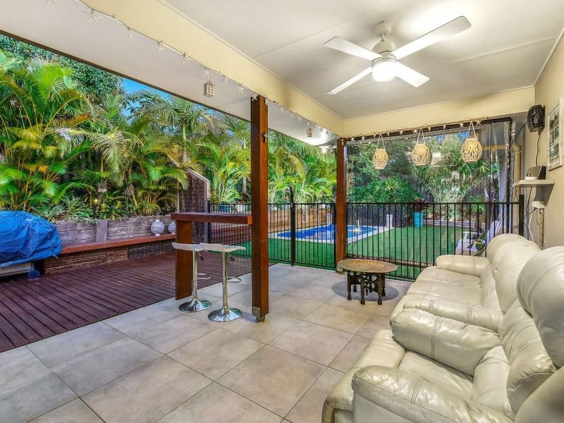 5 Berrimilla Lane, Coomera Waters QLD 4209