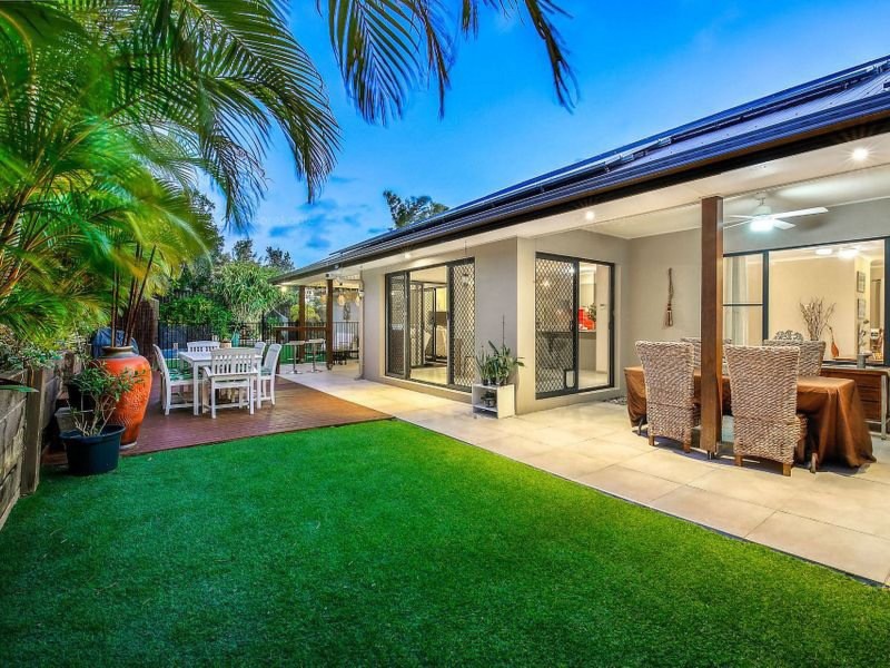 5 Berrimilla Lane, Coomera Waters QLD 4209