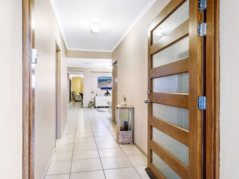 5 Berrimilla Lane, Coomera Waters QLD 4209