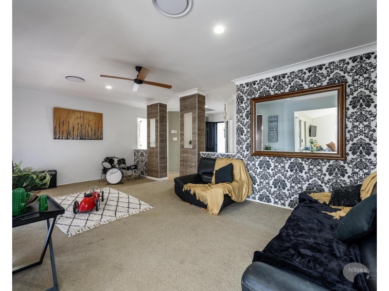 17 Ferricks Court, Upper Coomera QLD 4209