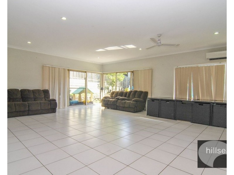8 Lawson Street, Upper Coomera QLD 4209