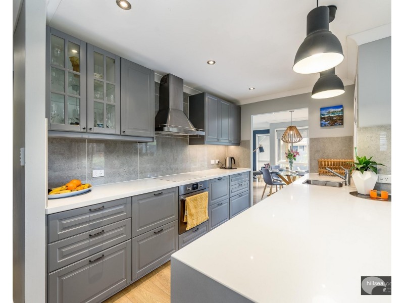 14 Edgeworth Place, Helensvale QLD 4212