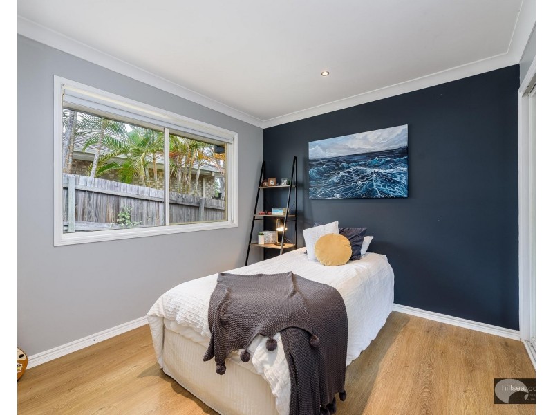 14 Edgeworth Place, Helensvale QLD 4212