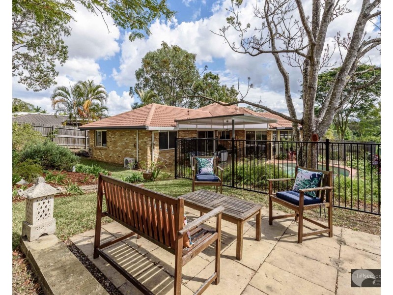 14 Edgeworth Place, Helensvale QLD 4212