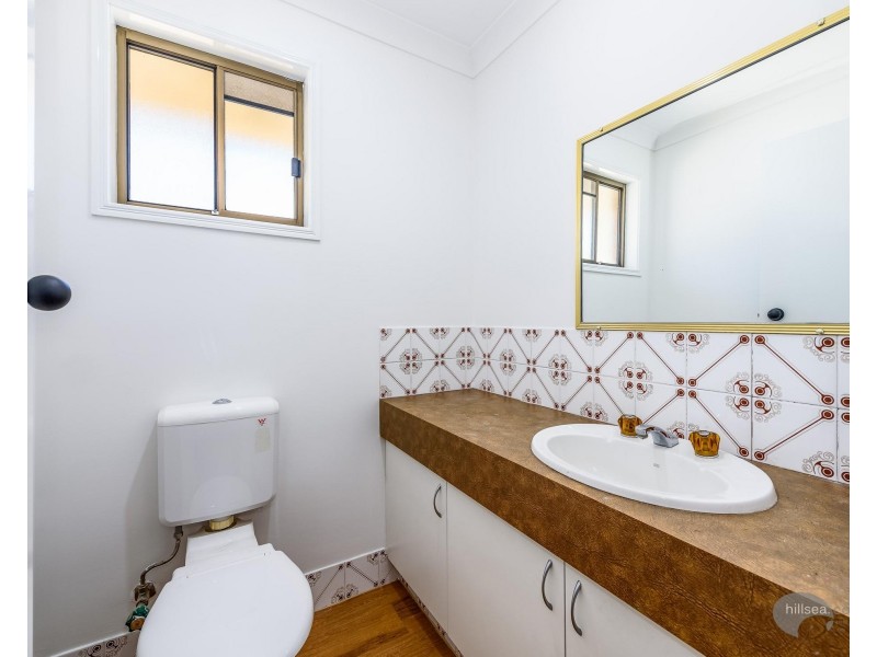 7 Midvale Place, Helensvale QLD 4212