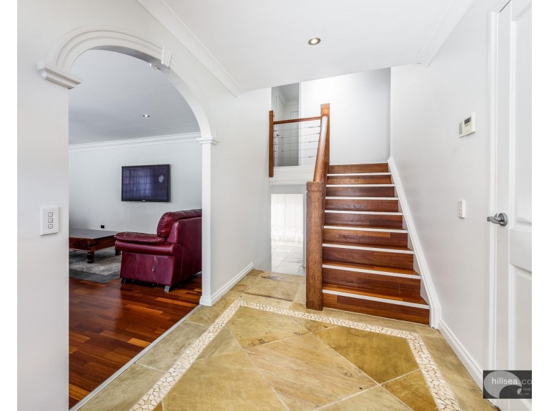 3 Maldon Court, Helensvale QLD 4212