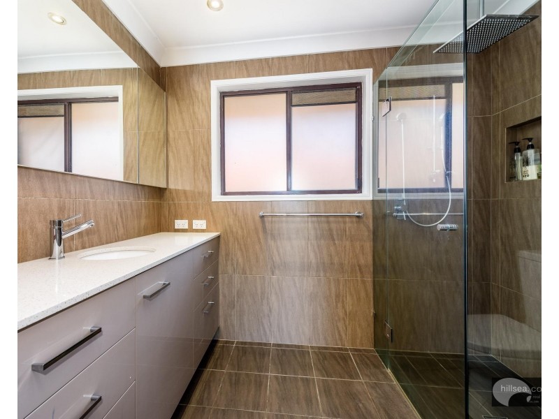 3 Maldon Court, Helensvale QLD 4212