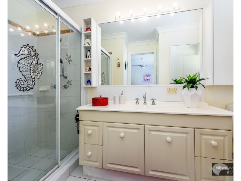 15 Glendale Place, Helensvale QLD 4212