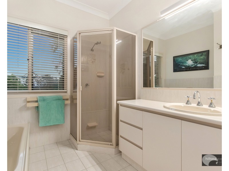 13 Oregon Way, Oxenford QLD 4210