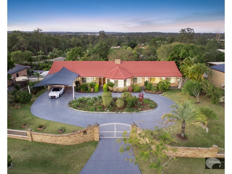 13 Oregon Way, Oxenford QLD 4210