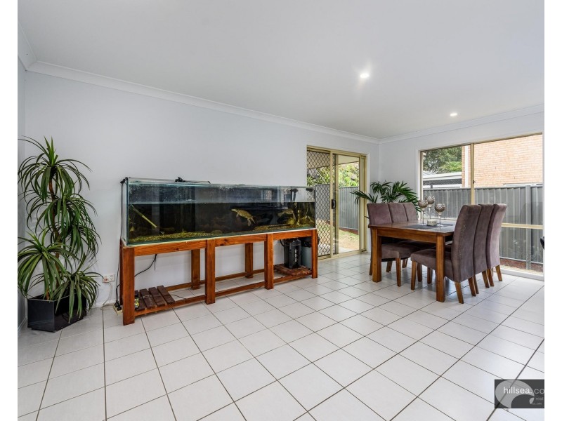 2A Hatutu Street, Pacific Pines QLD 4211