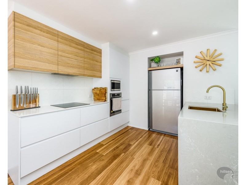 2/18 Artists Avenue, Oxenford QLD 4210