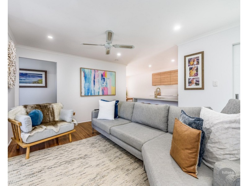 2/18 Artists Avenue, Oxenford QLD 4210