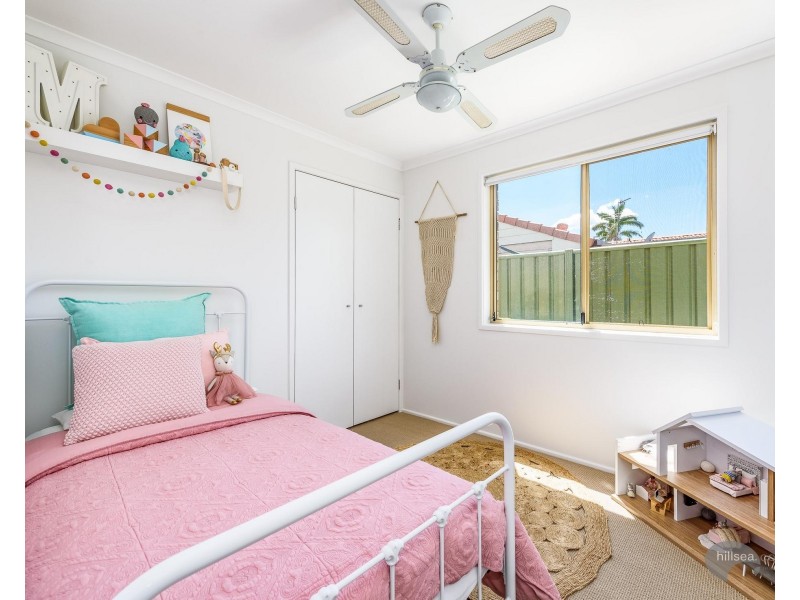 2/18 Artists Avenue, Oxenford QLD 4210