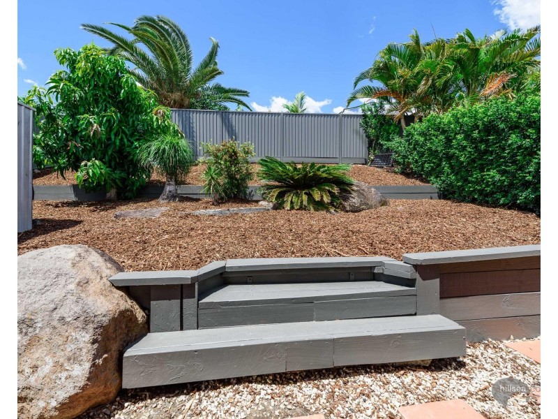 2/18 Artists Avenue, Oxenford QLD 4210