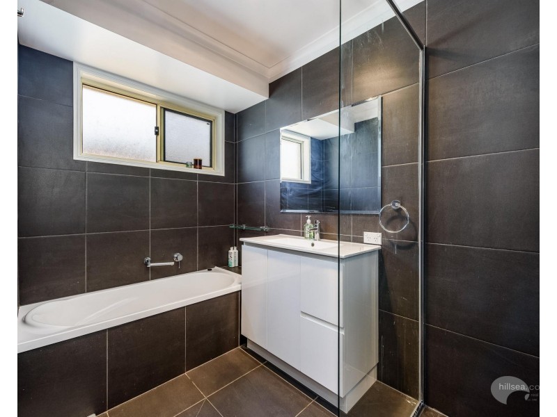 22 Cootharaba Drive, Helensvale QLD 4212