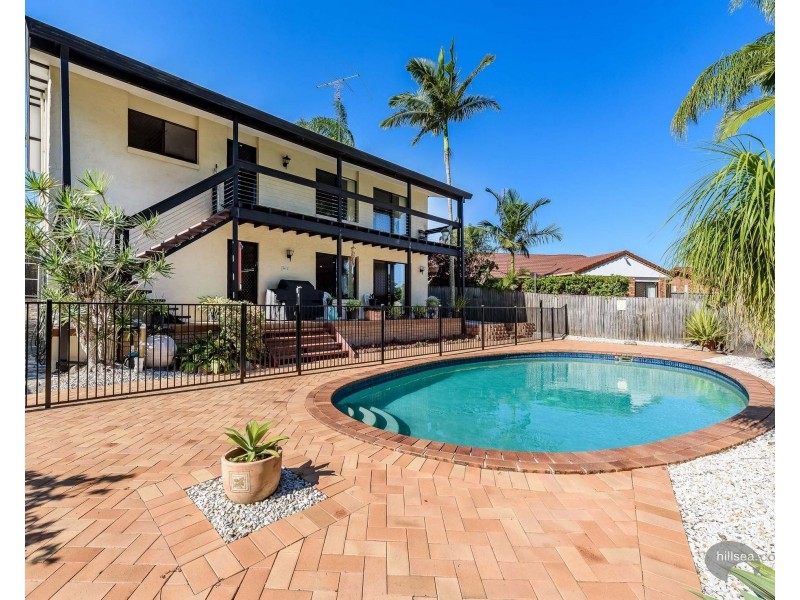 23 Dromana Crescent, Helensvale QLD 4212