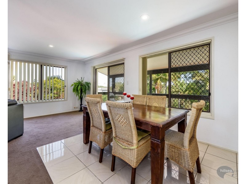 23 Dromana Crescent, Helensvale QLD 4212