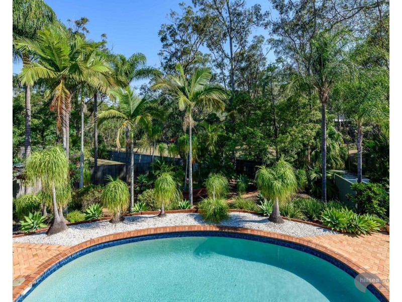 23 Dromana Crescent, Helensvale QLD 4212