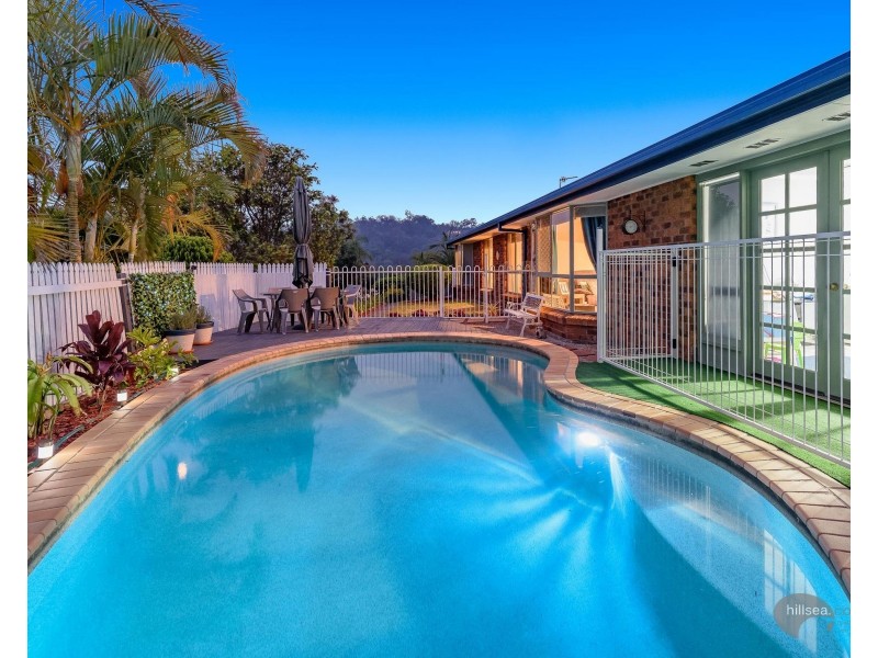 21 Pineview Drive, Oxenford QLD 4210