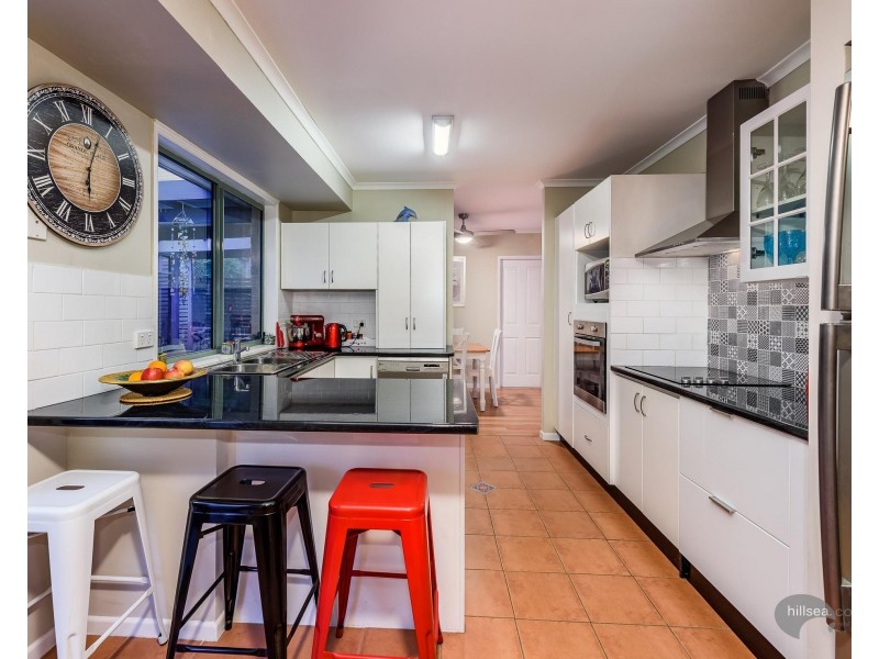 21 Pineview Drive, Oxenford QLD 4210