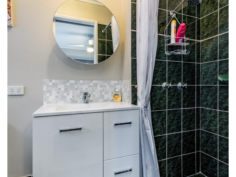 21 Pineview Drive, Oxenford QLD 4210