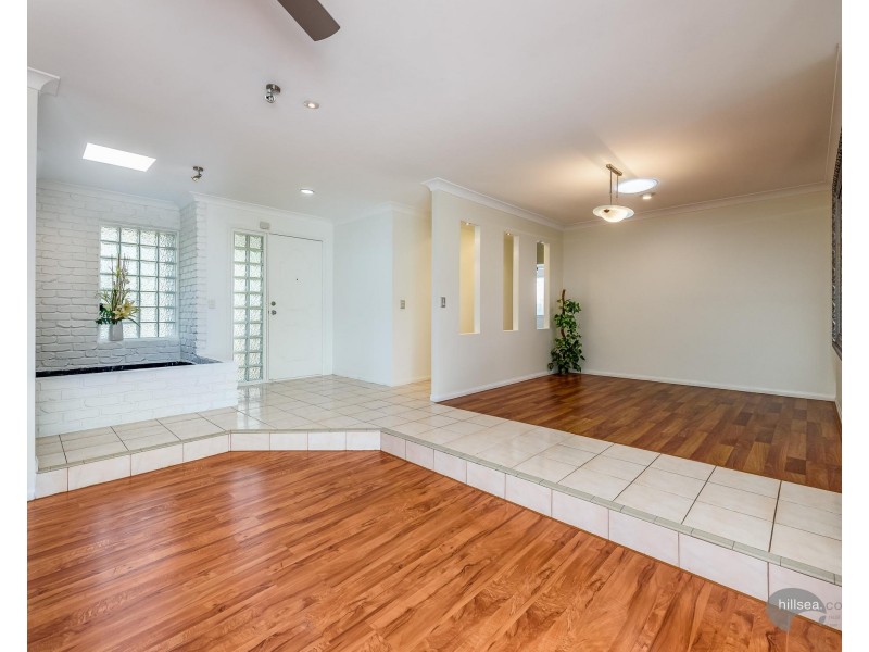 2 Rum Point Place, Runaway Bay QLD 4216