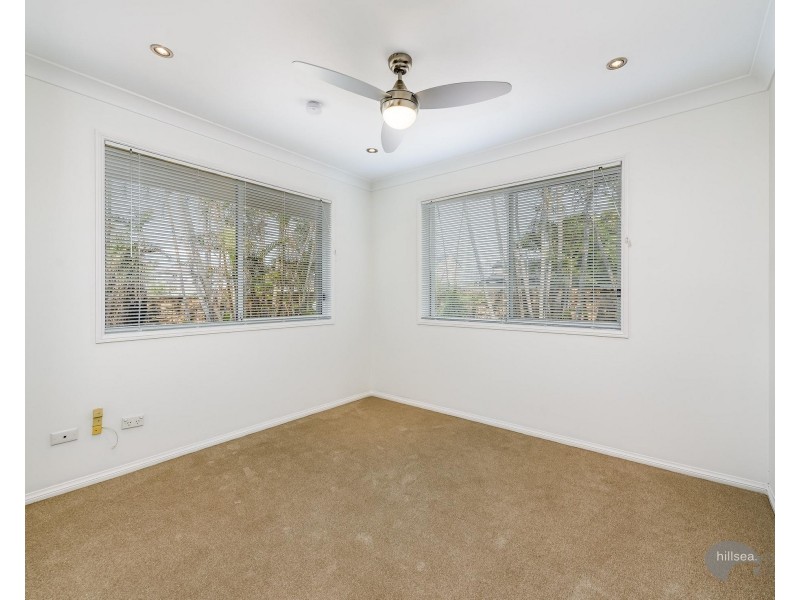 2 Rum Point Place, Runaway Bay QLD 4216