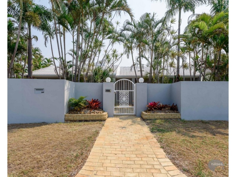 2 Rum Point Place, Runaway Bay QLD 4216
